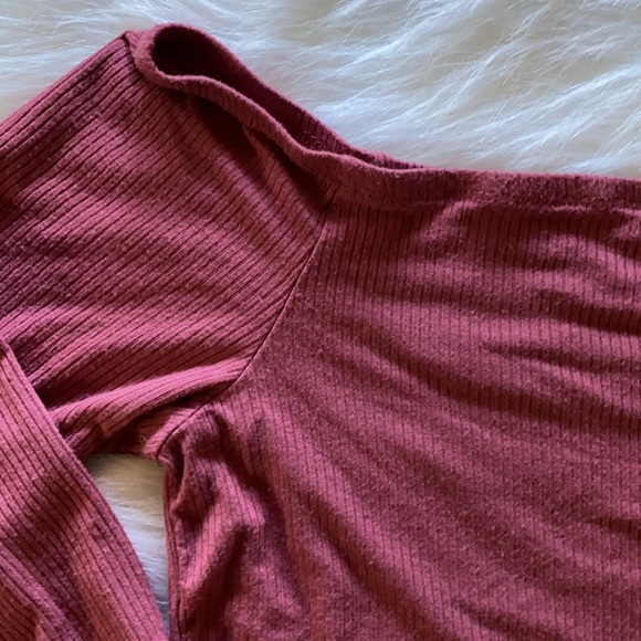 Off the shoulder ribbed top - Picture 2 of 3